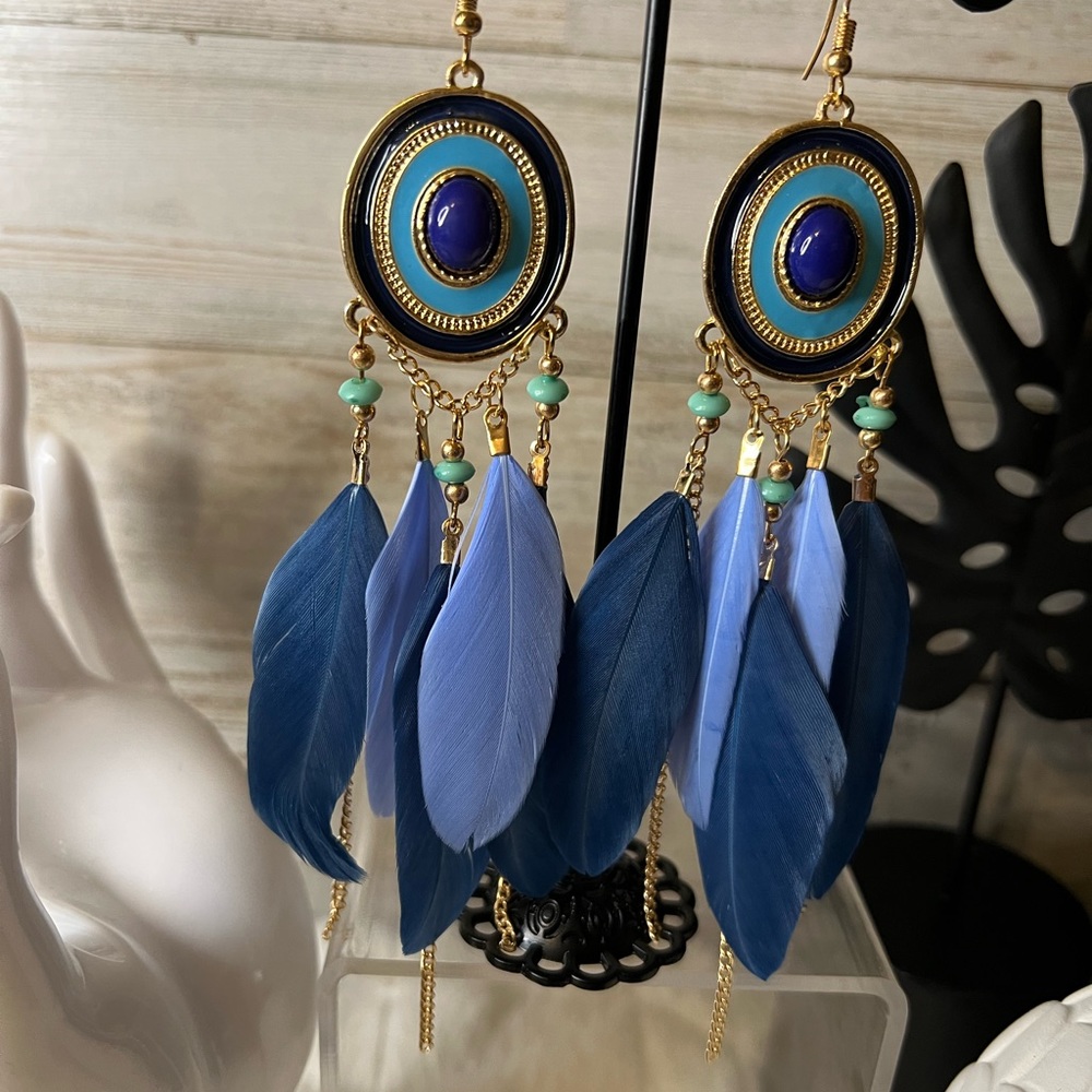 NWT shades of blue boho feather earrings. - Picture 4 of 6